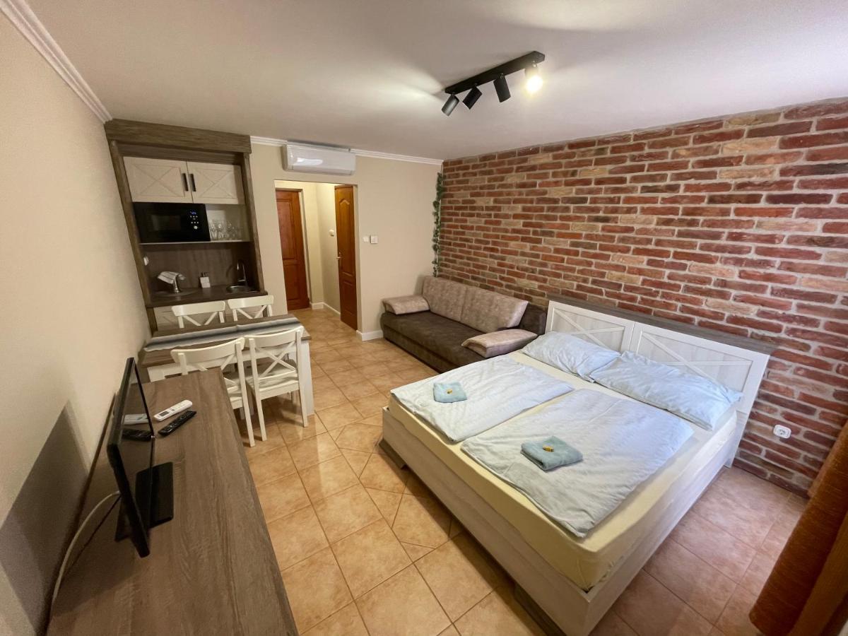 Dalma Apartment Gyula Exterior photo